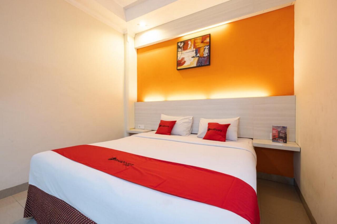 Reddoorz Plus @ Hotel Alden Makasar Exteriér fotografie